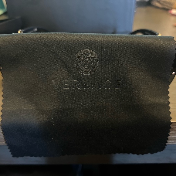 Versace glasses - Picture 7 of 8